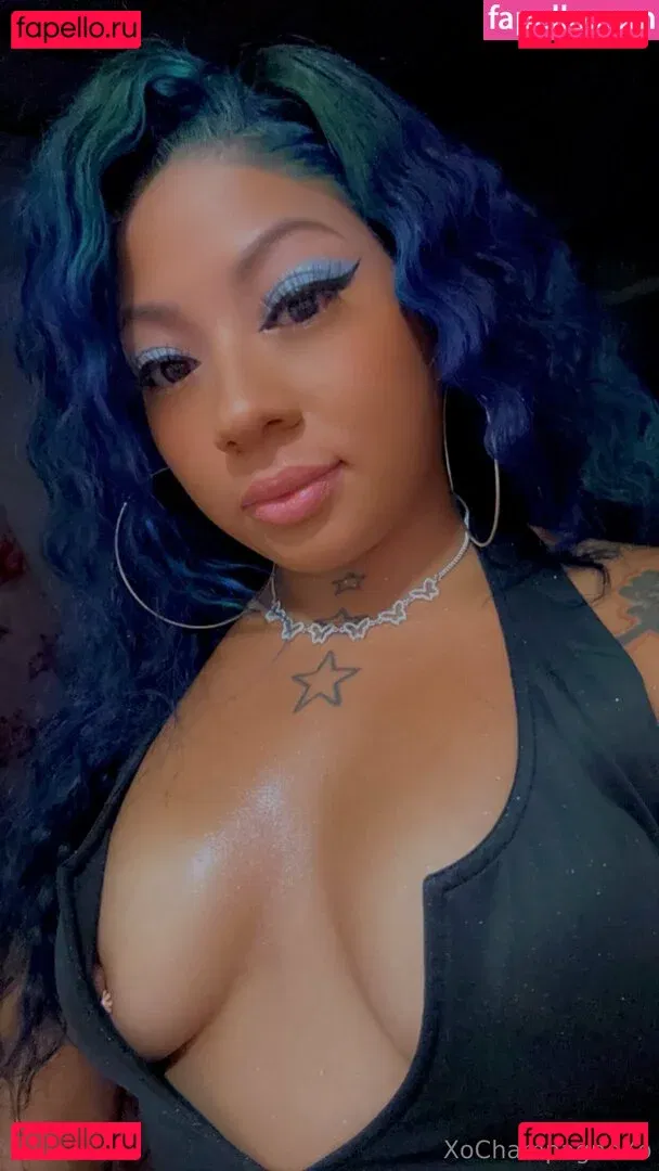 xochampagnexo Onlyfans Photo Gallery 