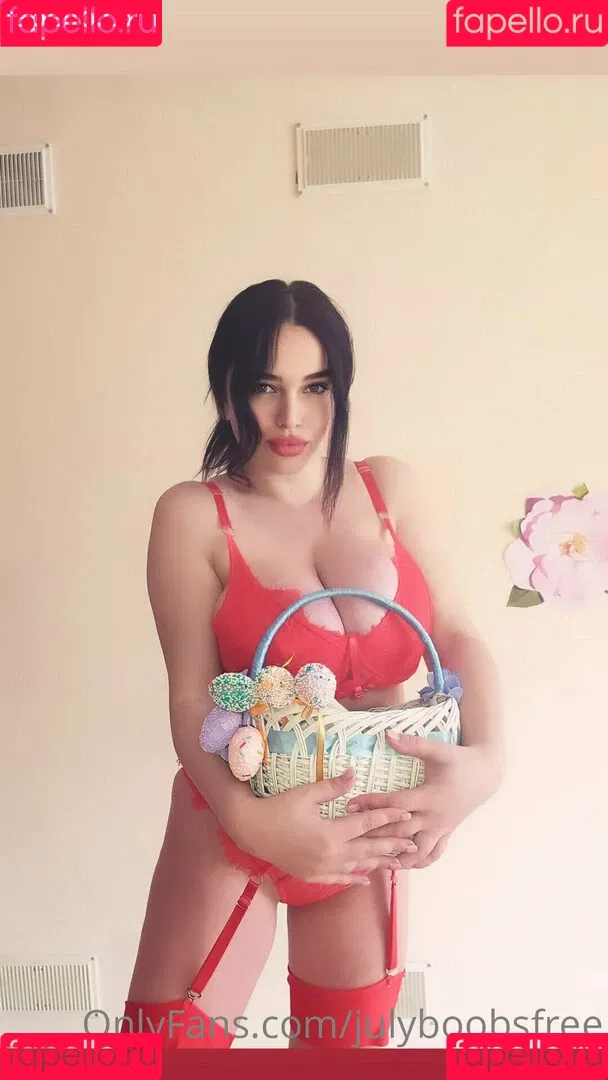 julyboobsfree Onlyfans Photo Gallery 