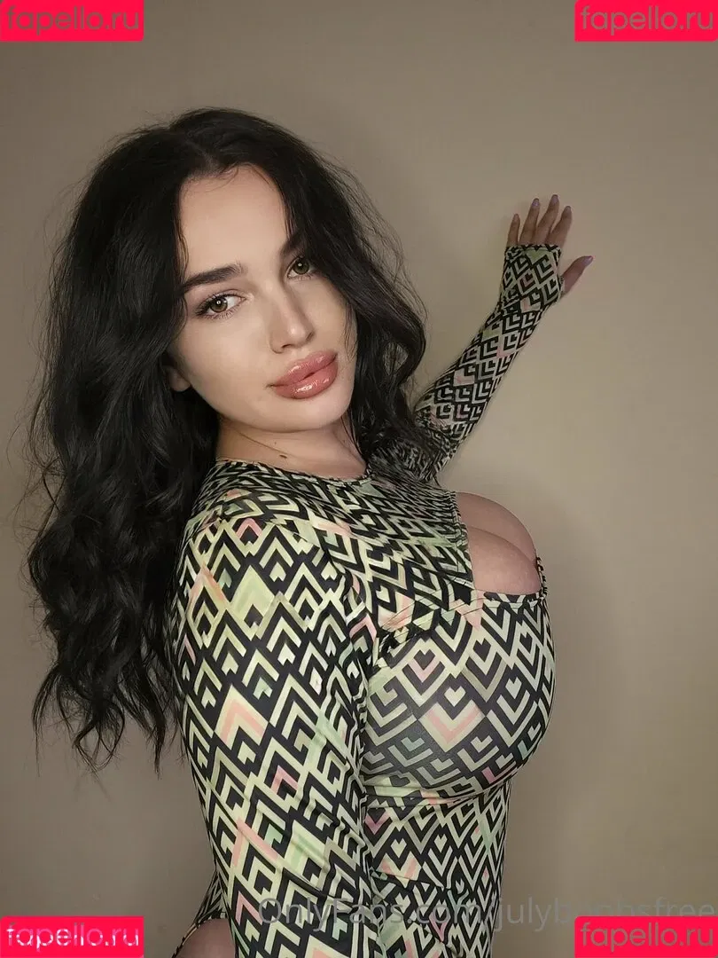 julyboobsfree Onlyfans Photo Gallery 