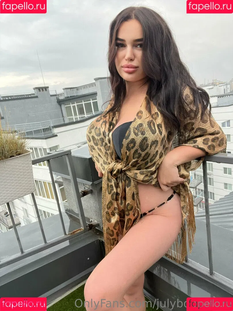 julyboobsfree Onlyfans Photo Gallery 