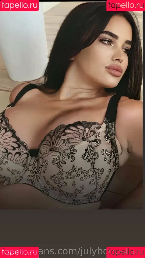 julyboobsfree Onlyfans Photo Gallery 