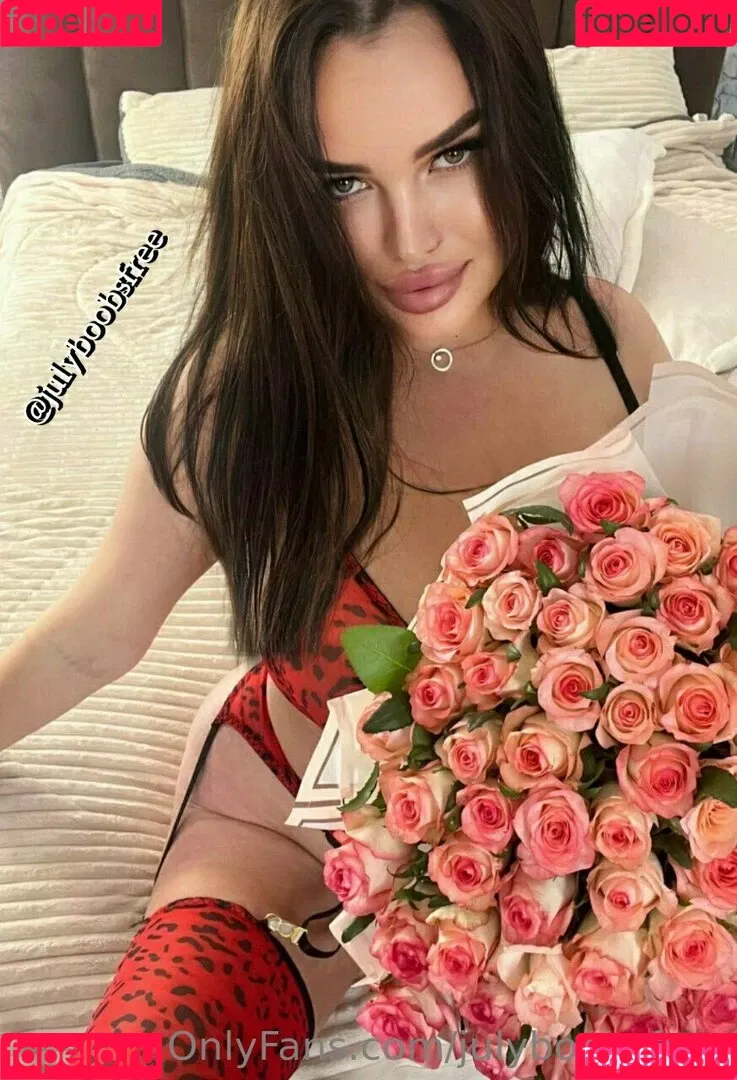 julyboobsfree Onlyfans Photo Gallery 