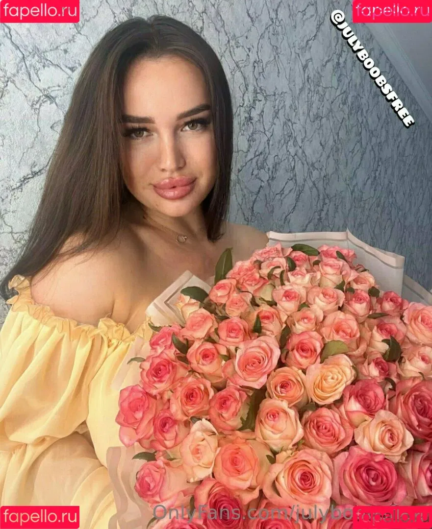 julyboobsfree Onlyfans Photo Gallery 