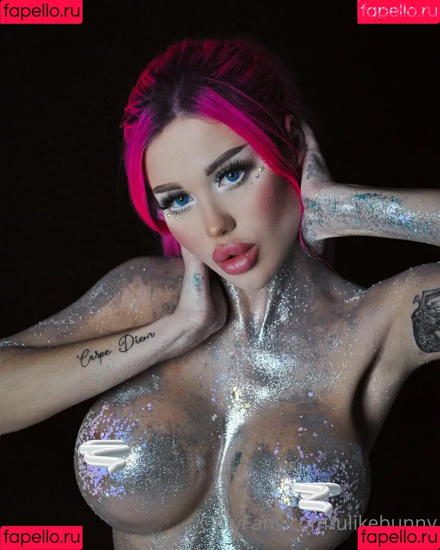 ursakura Onlyfans Photo Gallery 