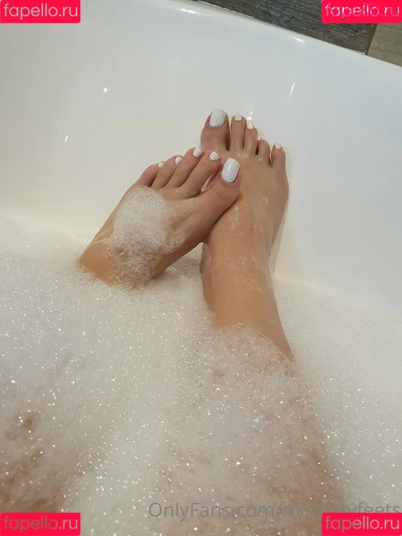 misstinyfeets Onlyfans Photo Gallery 