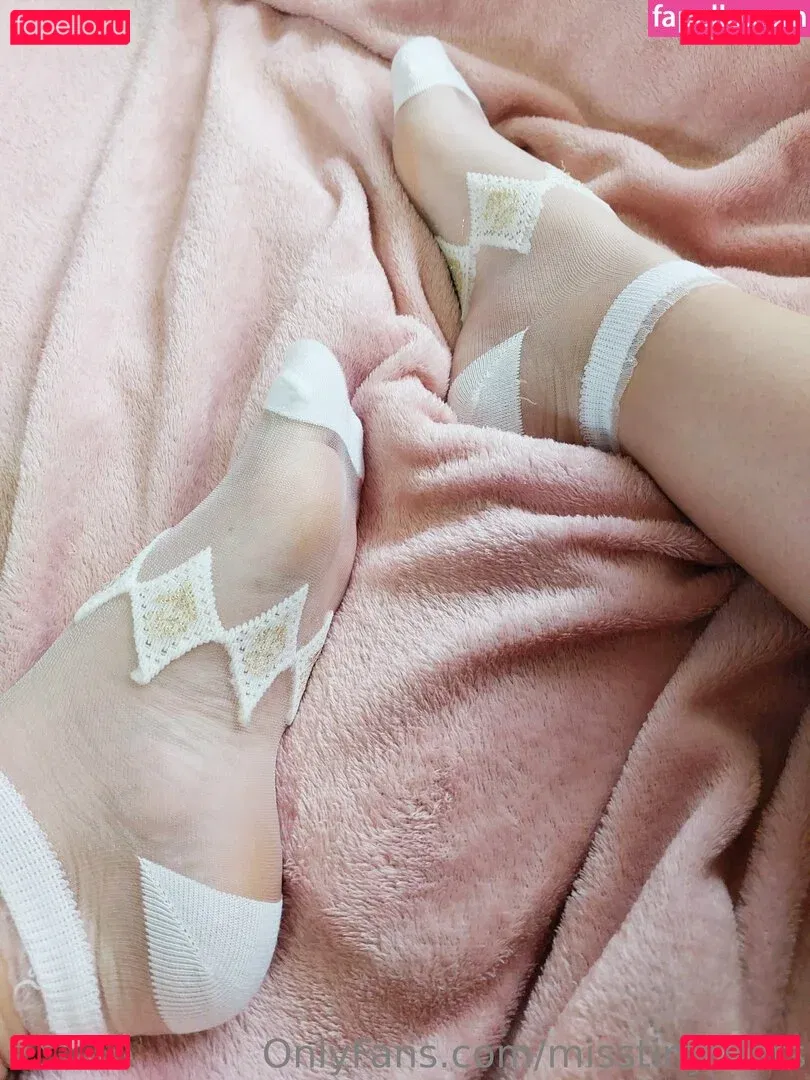 misstinyfeets Onlyfans Photo Gallery 