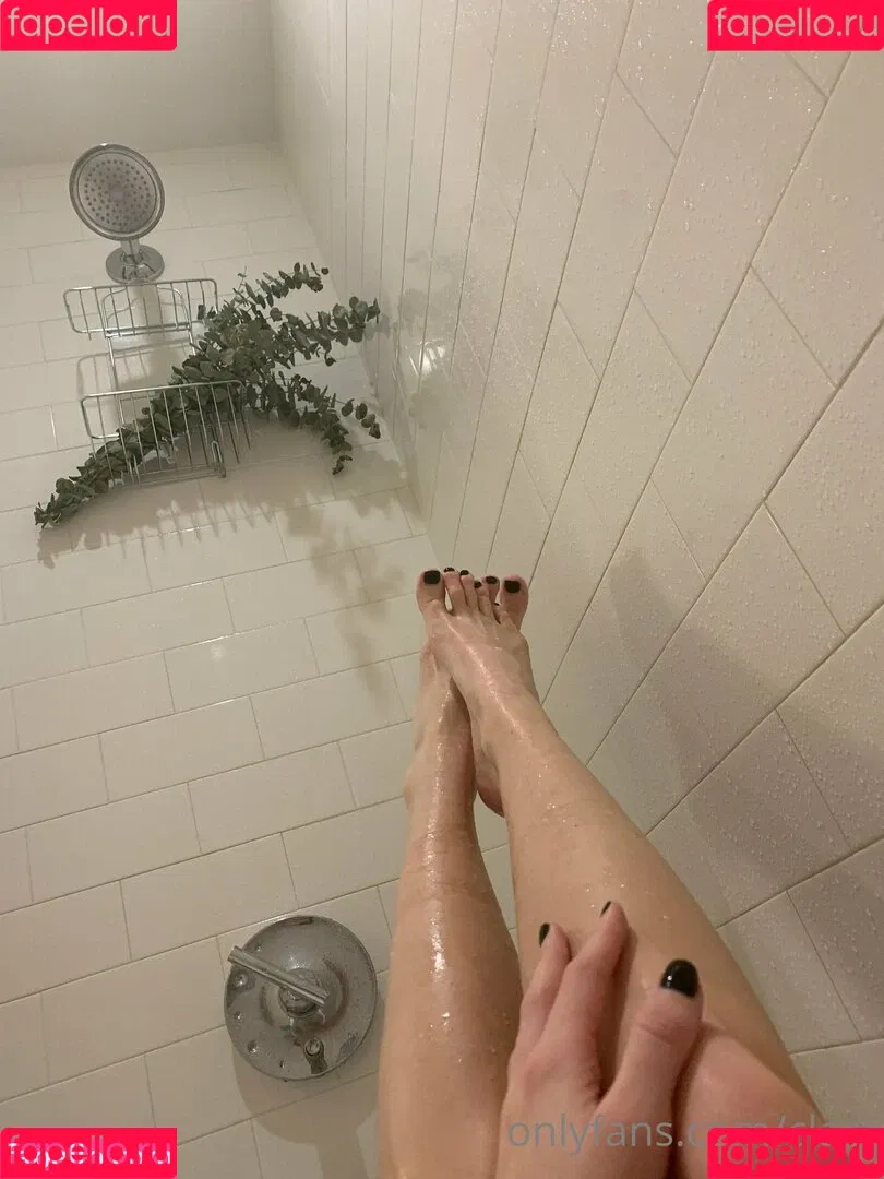 clara Onlyfans Photo Gallery 