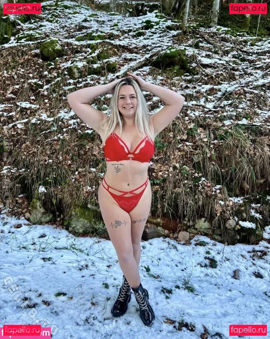 clara Onlyfans Photo Gallery 