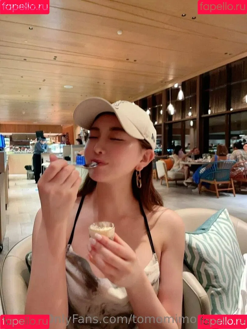 tomomimorisakirip Onlyfans Photo Gallery 