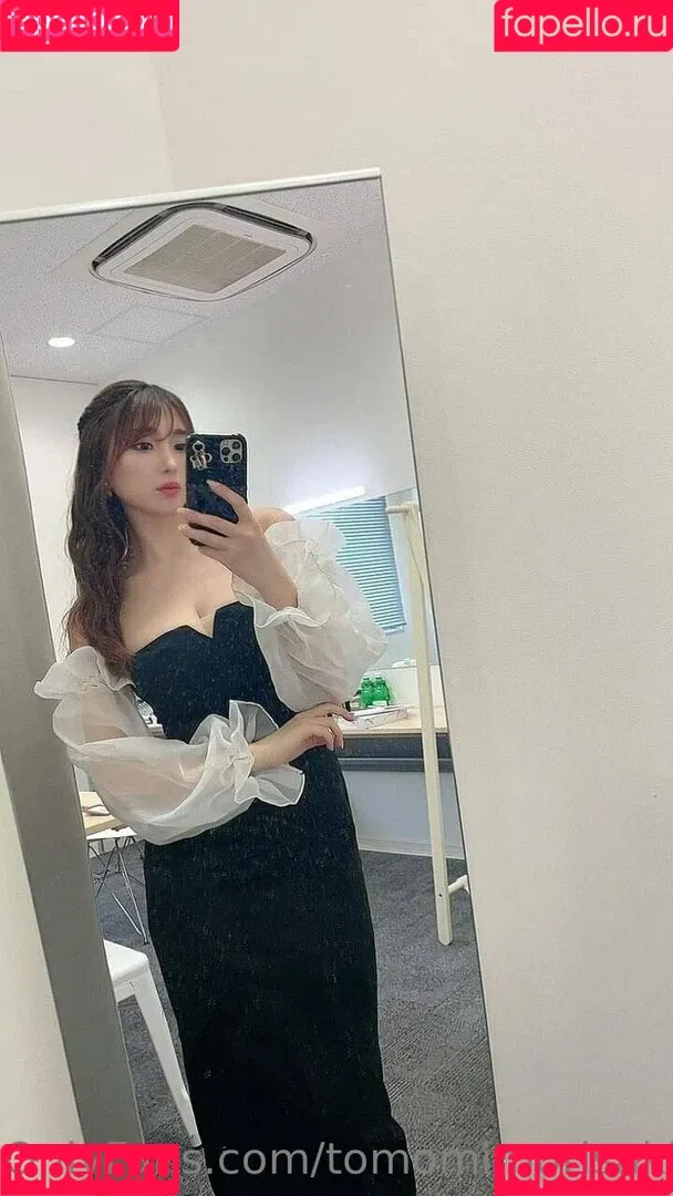 tomomimorisakirip Onlyfans Photo Gallery 