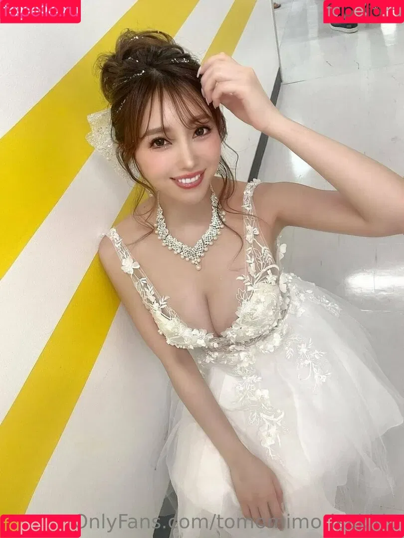 tomomimorisakirip Onlyfans Photo Gallery 