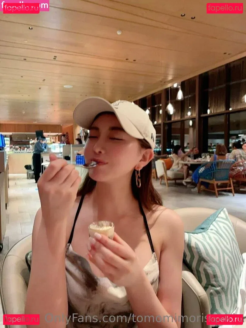 tomomimorisakirip Onlyfans Photo Gallery 