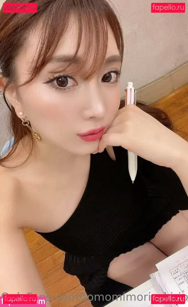 tomomimorisakirip Onlyfans Photo Gallery 