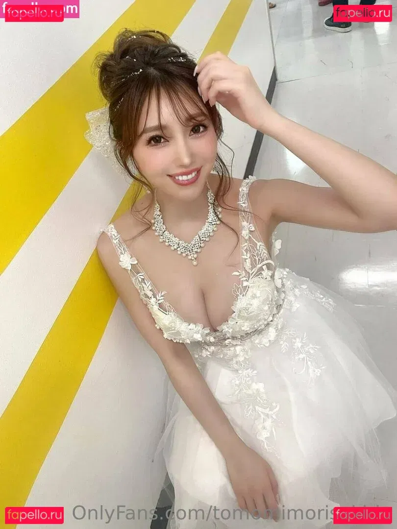 tomomimorisakirip Onlyfans Photo Gallery 