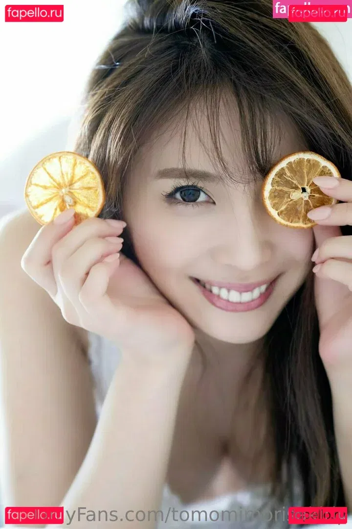 tomomimorisakirip Onlyfans Photo Gallery 