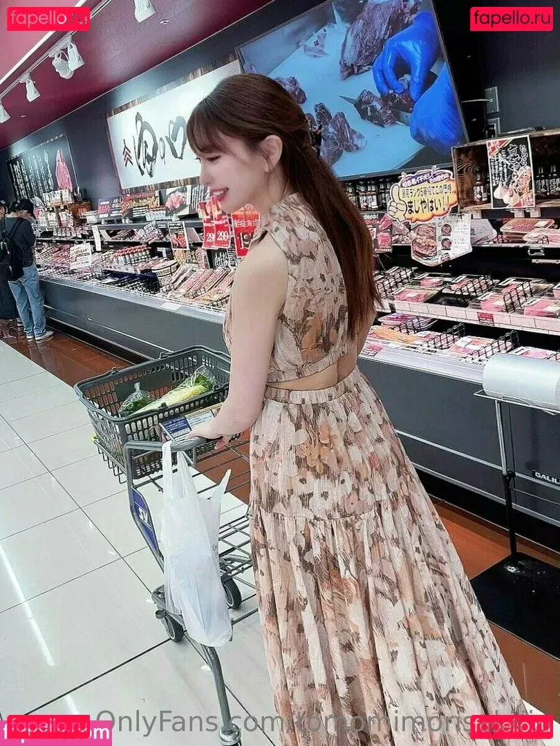 tomomimorisakirip Onlyfans Photo Gallery 