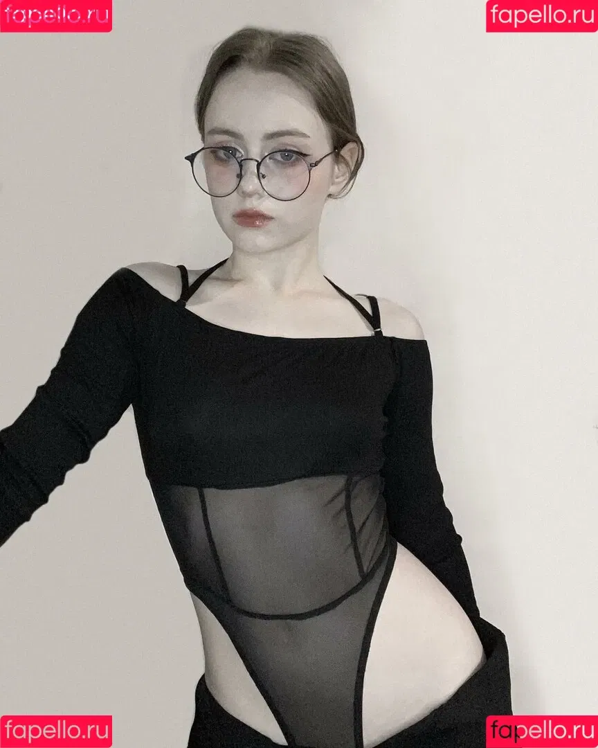Vwemor Onlyfans Photo Gallery 