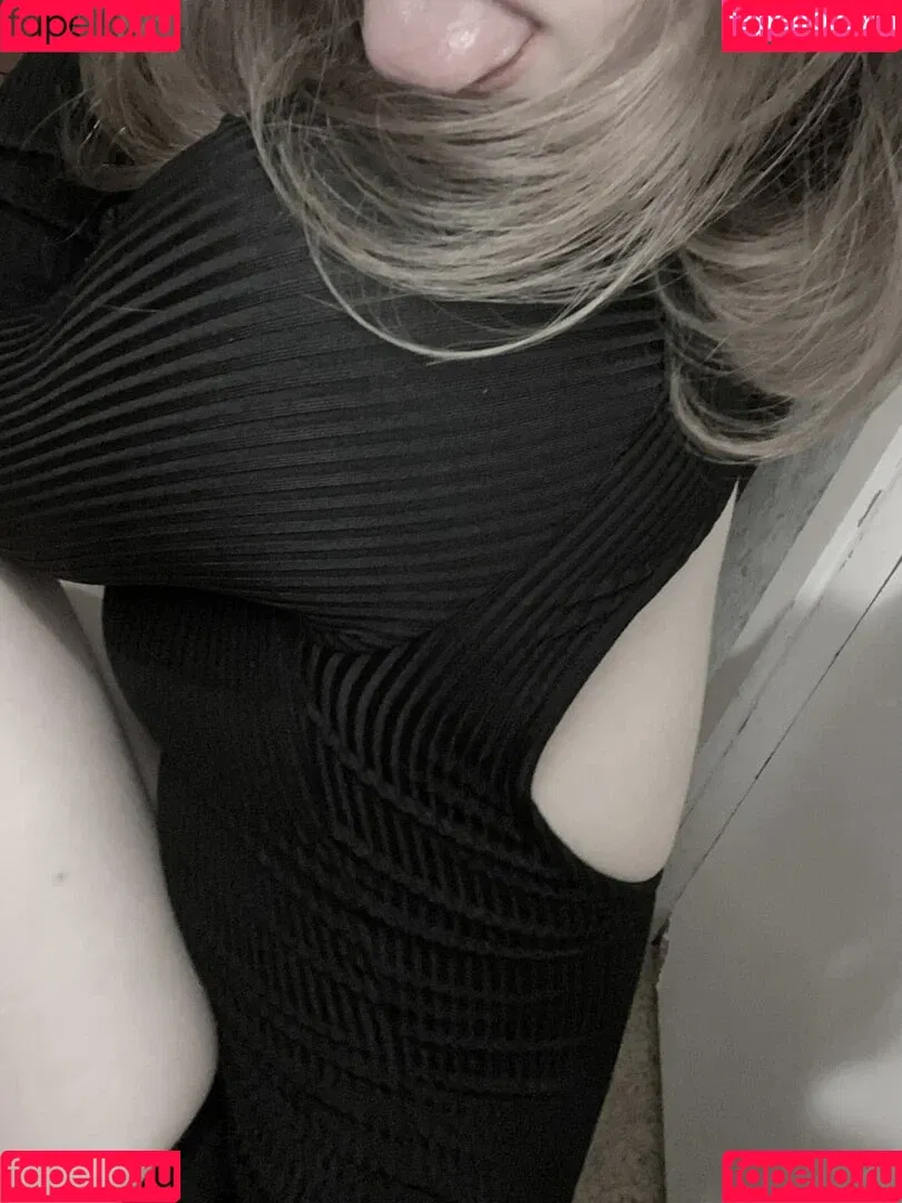 Vwemor Onlyfans Photo Gallery 