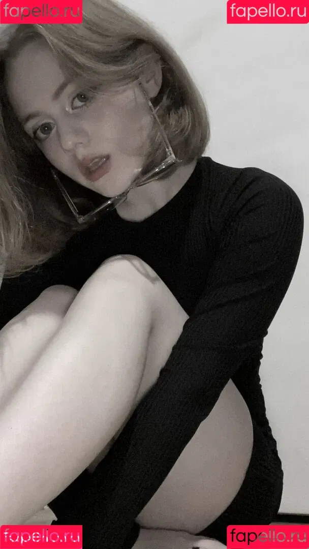 Vwemor Onlyfans Photo Gallery 