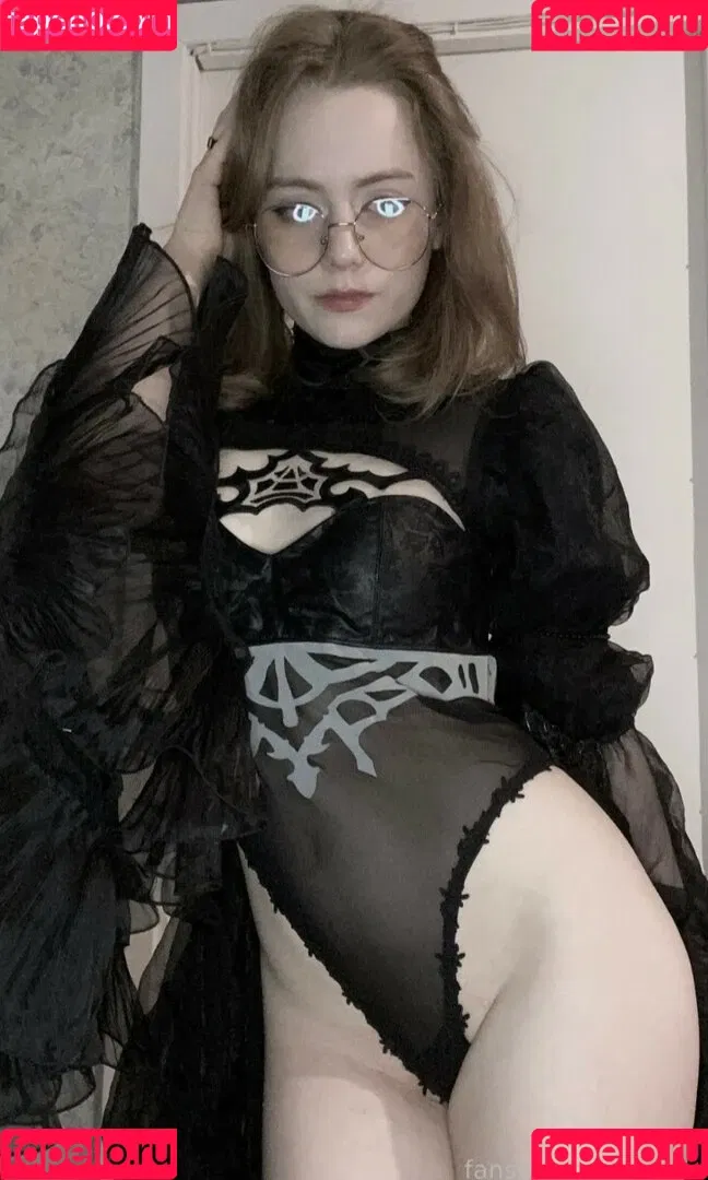 Vwemor Onlyfans Photo Gallery 