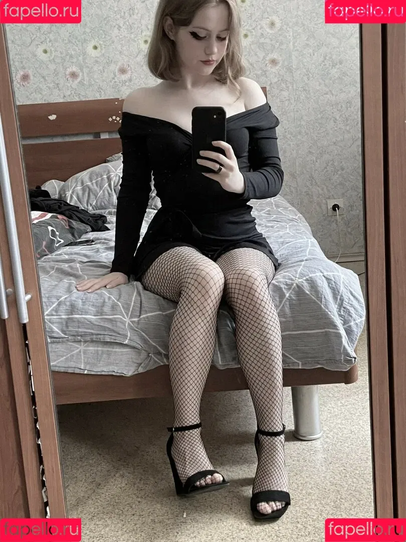 Vwemor Onlyfans Photo Gallery 
