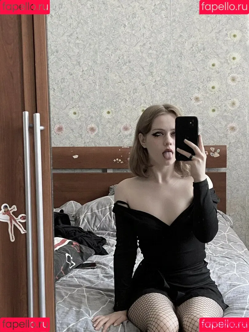 Vwemor Onlyfans Photo Gallery 