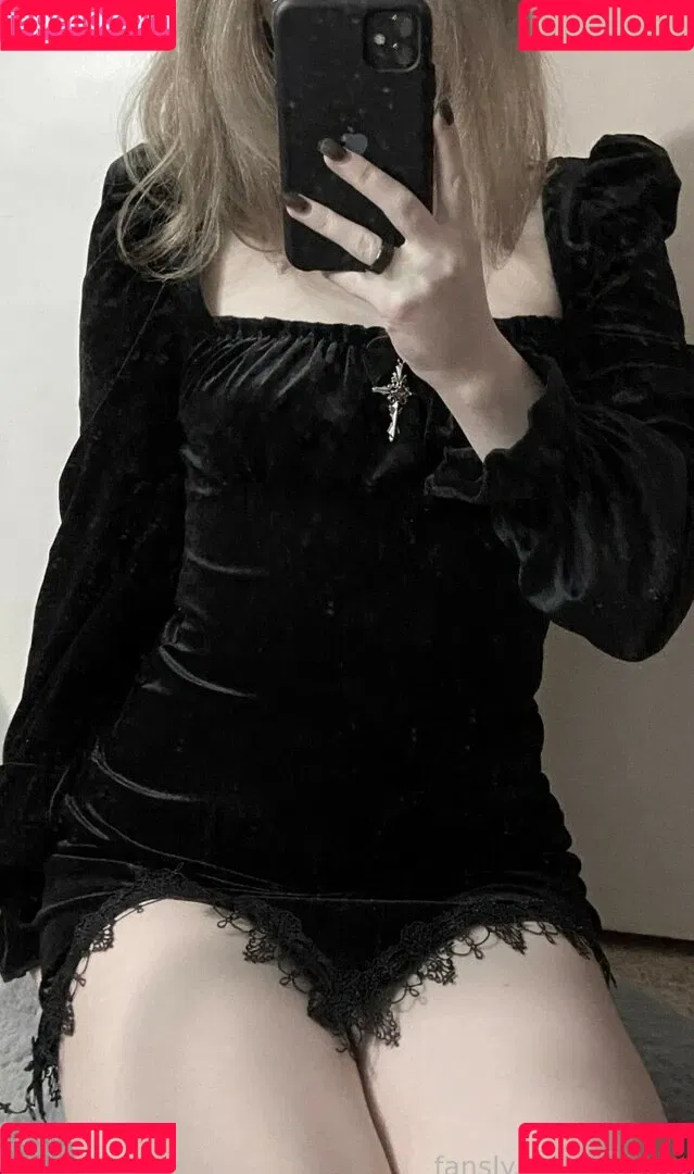 Vwemor Onlyfans Photo Gallery 