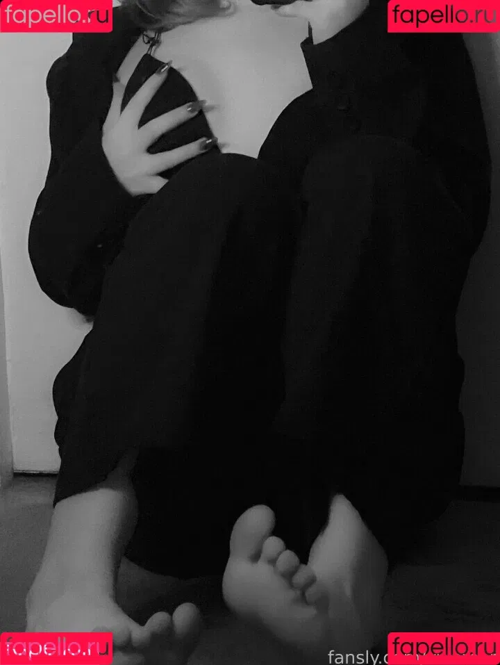 Vwemor Onlyfans Photo Gallery 