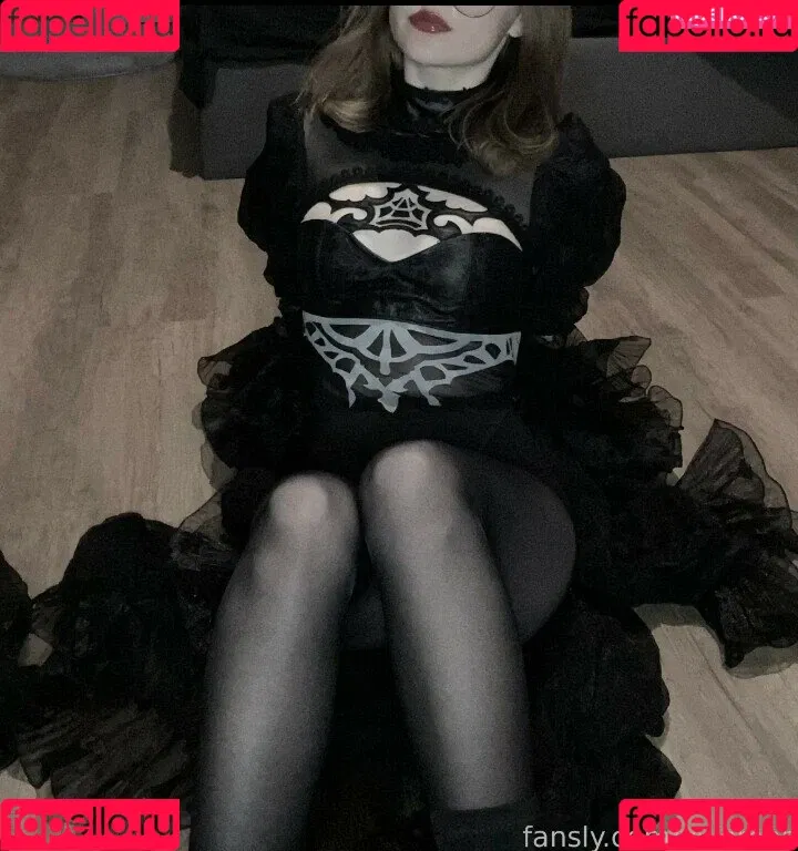 Vwemor Onlyfans Photo Gallery 