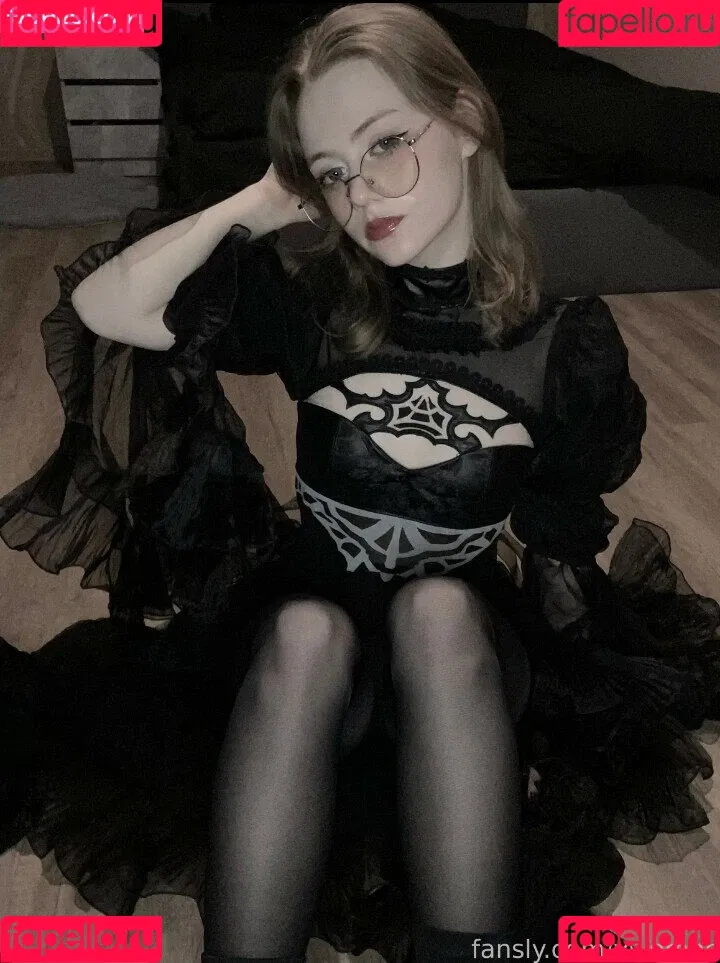 Vwemor Onlyfans Photo Gallery 