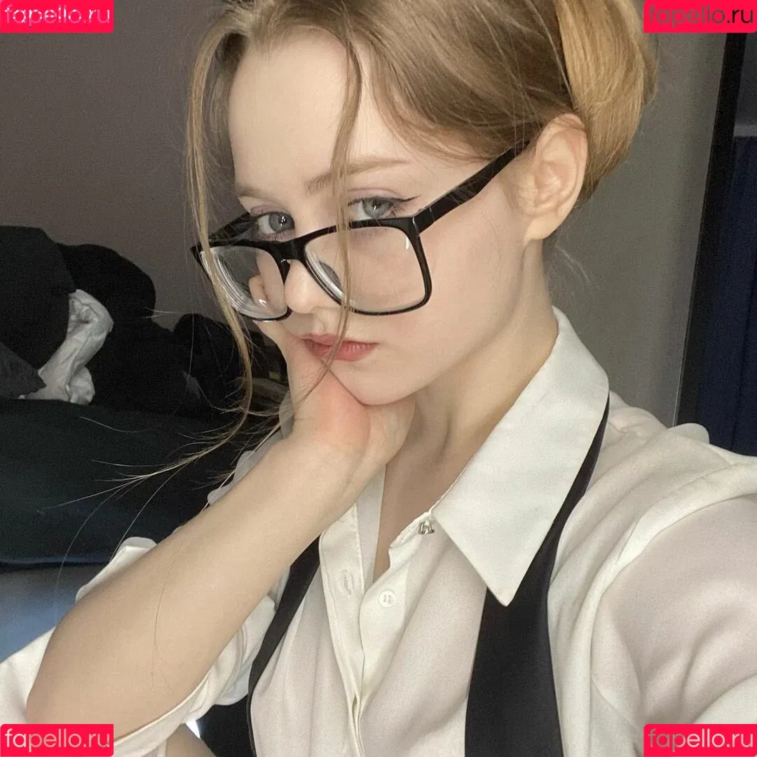 Vwemor Onlyfans Photo Gallery 