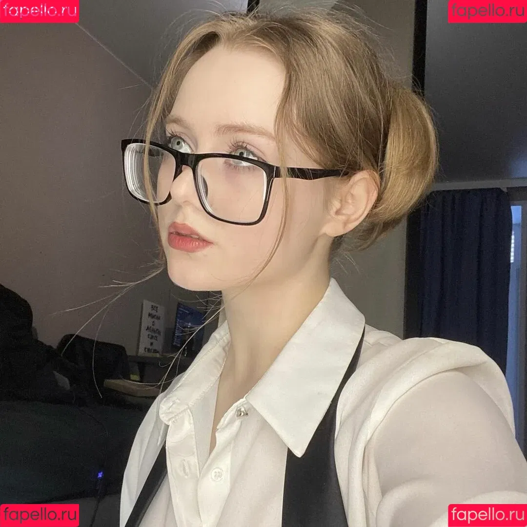 Vwemor Onlyfans Photo Gallery 