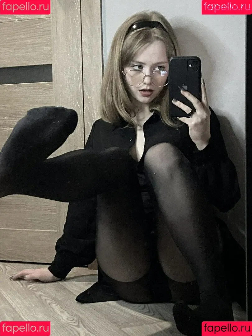 Vwemor Onlyfans Photo Gallery 
