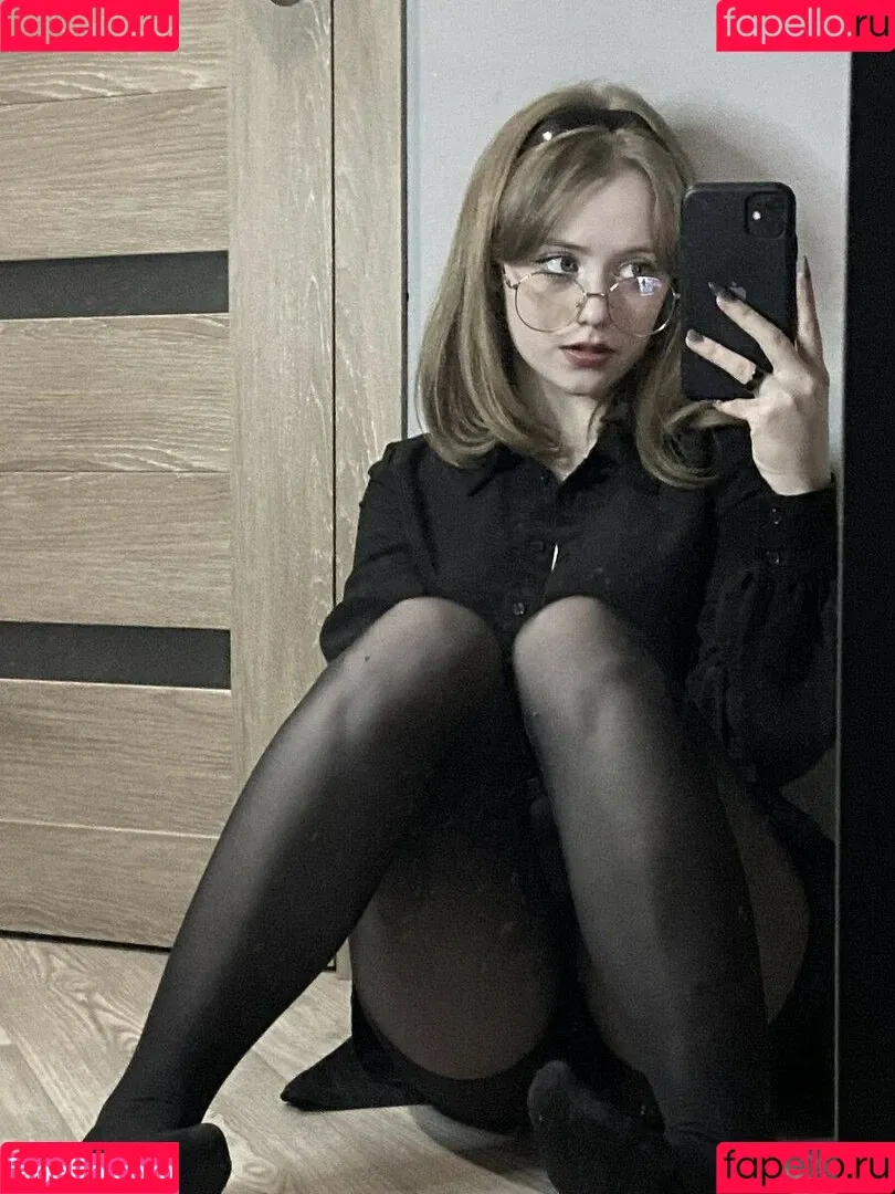 Vwemor Onlyfans Photo Gallery 