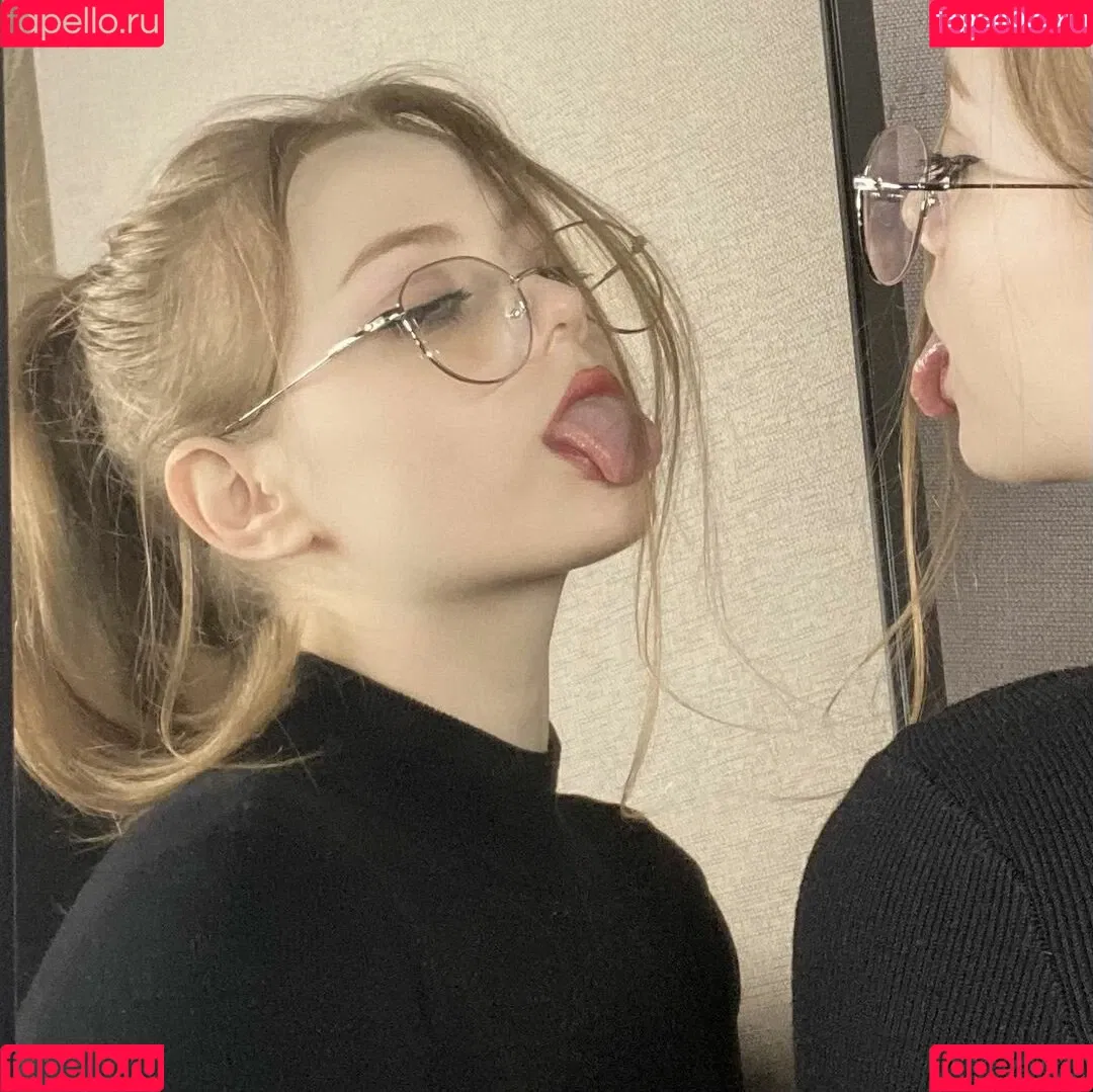 Vwemor Onlyfans Photo Gallery 