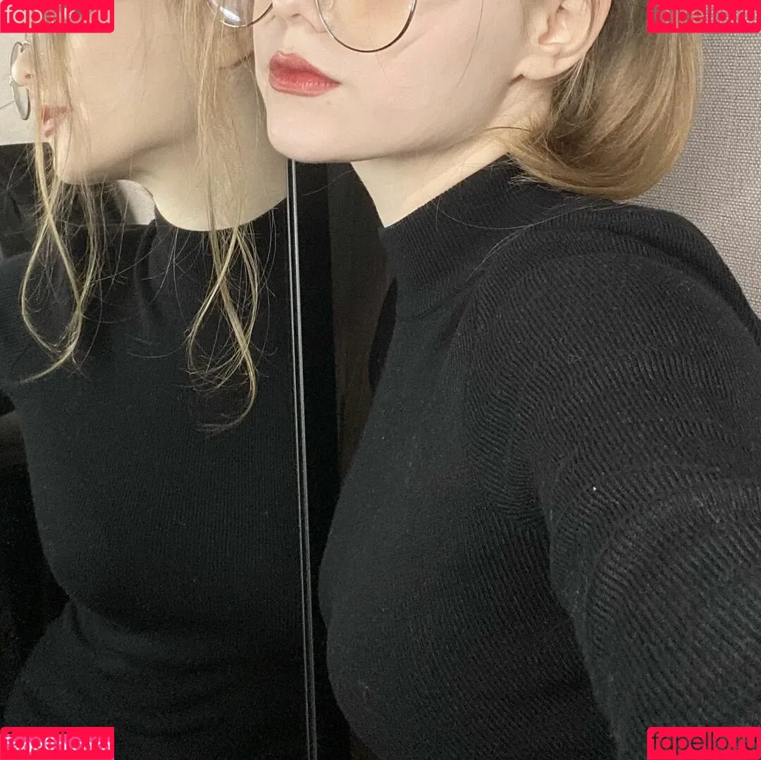 Vwemor Onlyfans Photo Gallery 