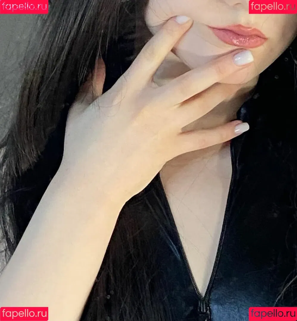 Vwemor Onlyfans Photo Gallery 