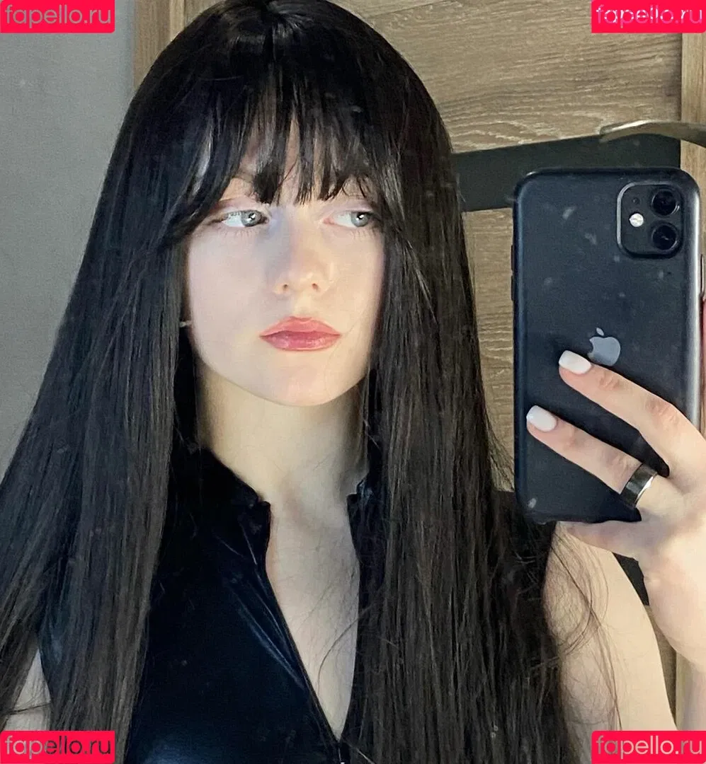 Vwemor Onlyfans Photo Gallery 
