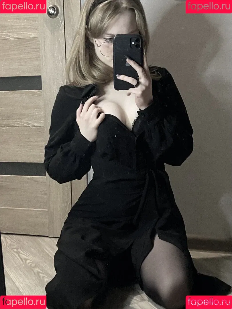 Vwemor Onlyfans Photo Gallery 