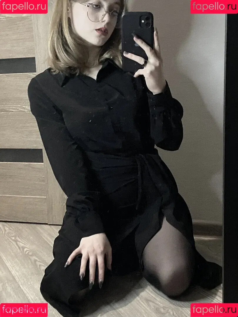 Vwemor Onlyfans Photo Gallery 