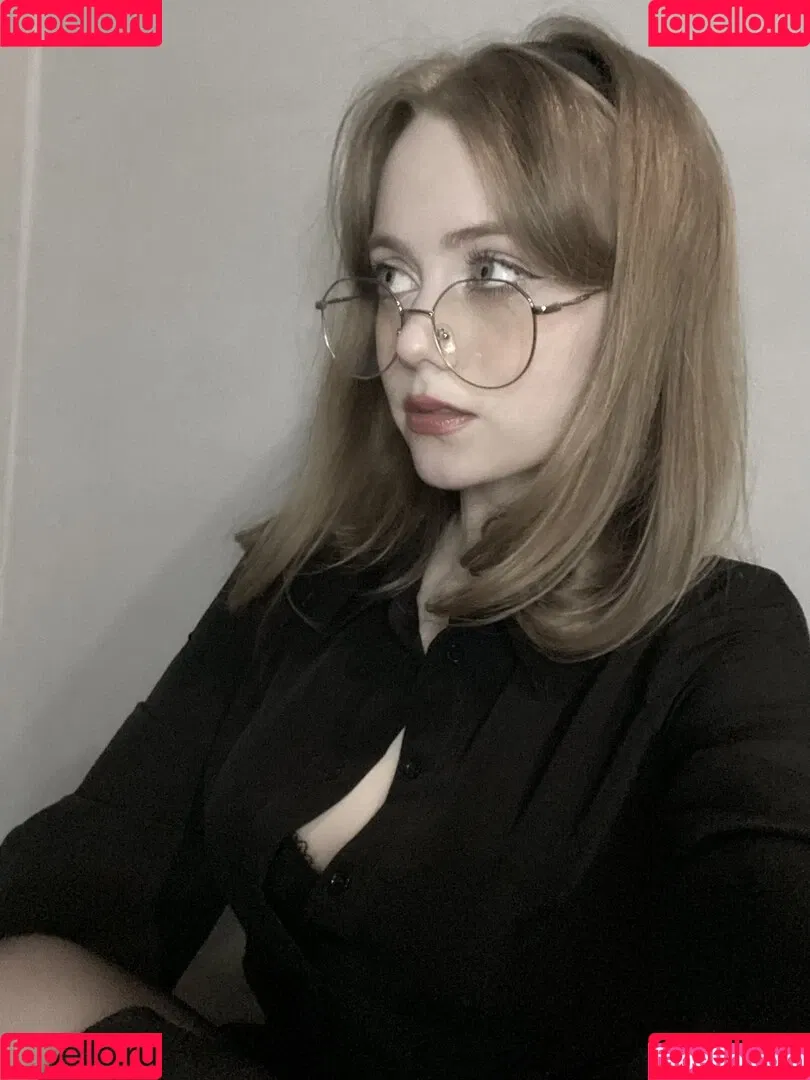 Vwemor Onlyfans Photo Gallery 