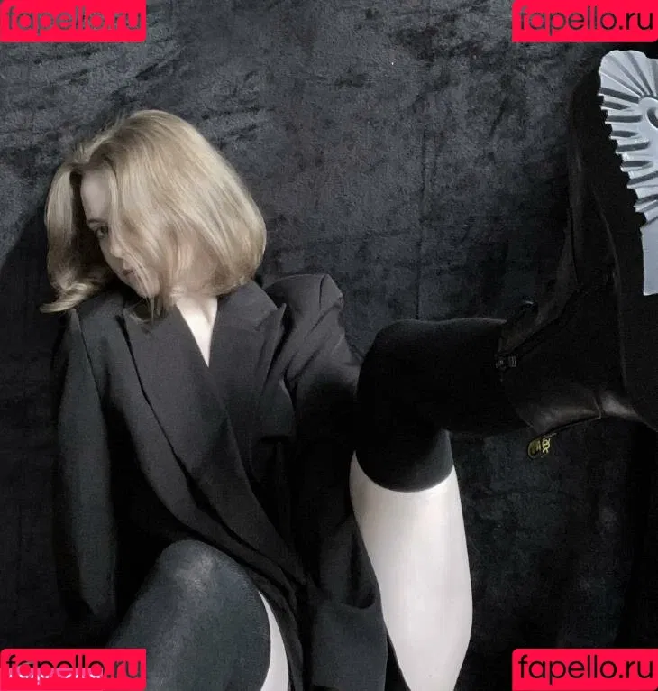 Vwemor Onlyfans Photo Gallery 