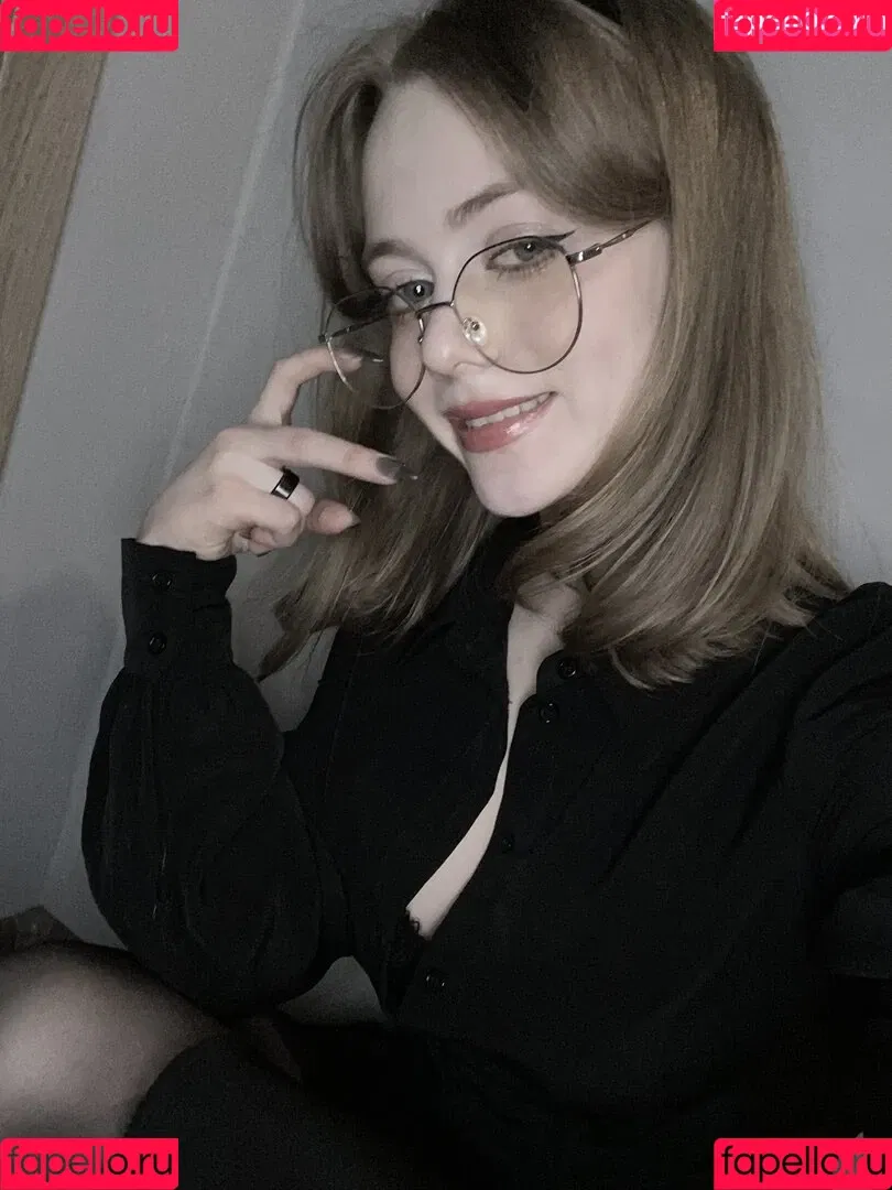Vwemor Onlyfans Photo Gallery 