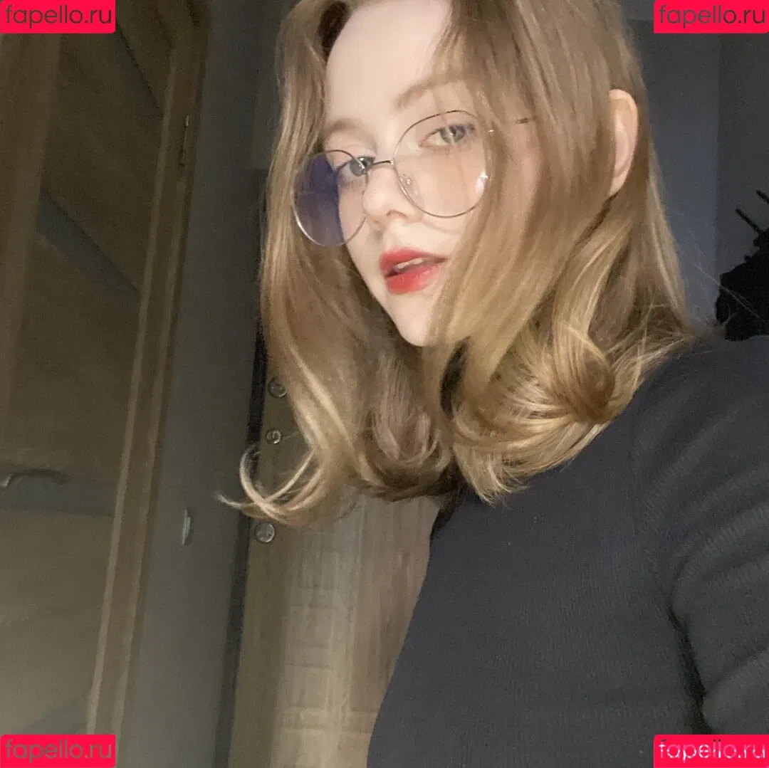 Vwemor Onlyfans Photo Gallery 