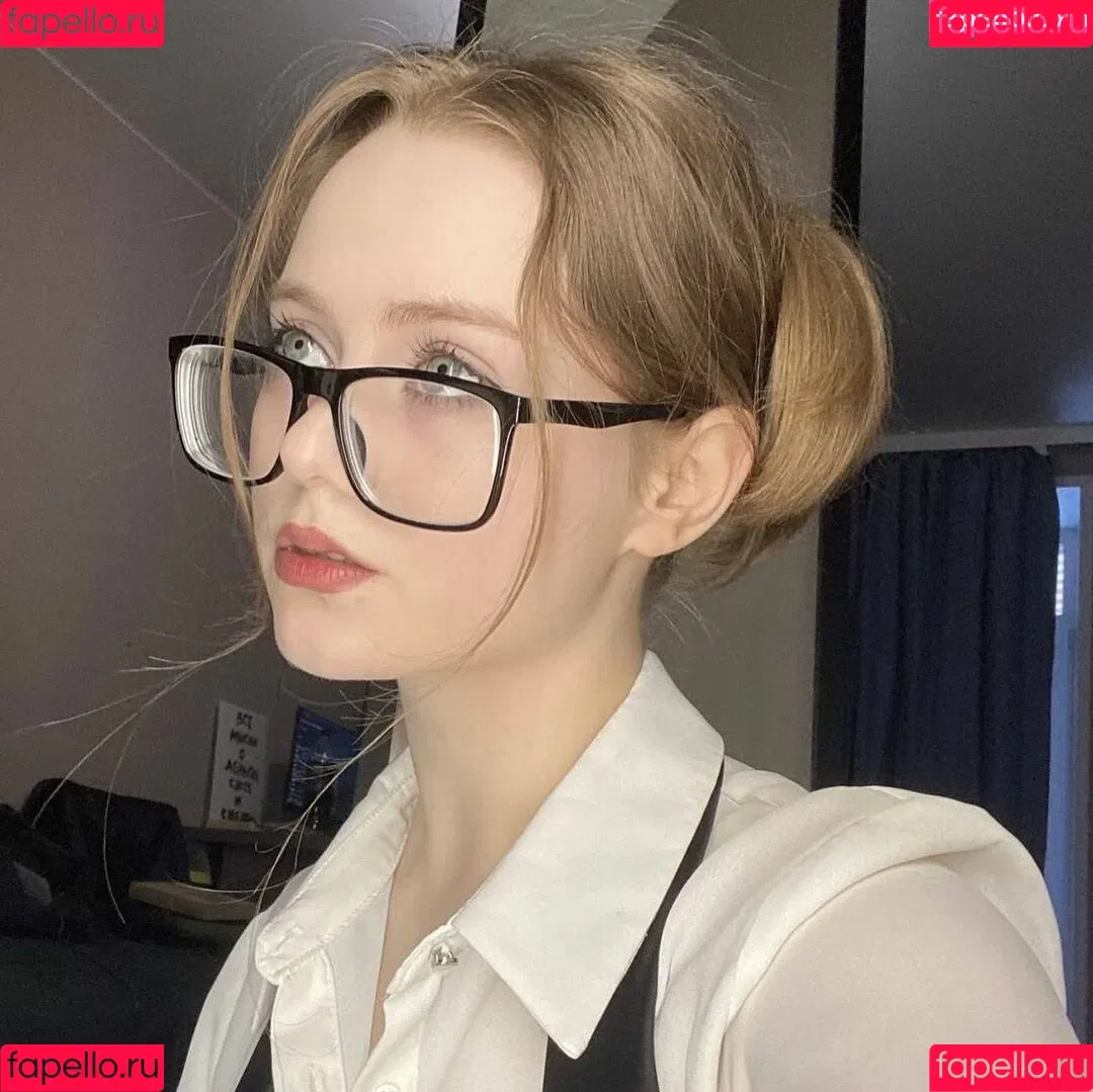 Vwemor Onlyfans Photo Gallery 
