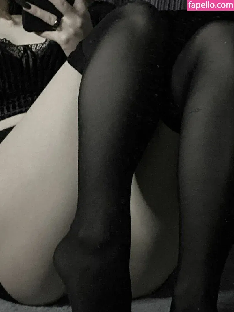 Vwemor Onlyfans Photo Gallery 