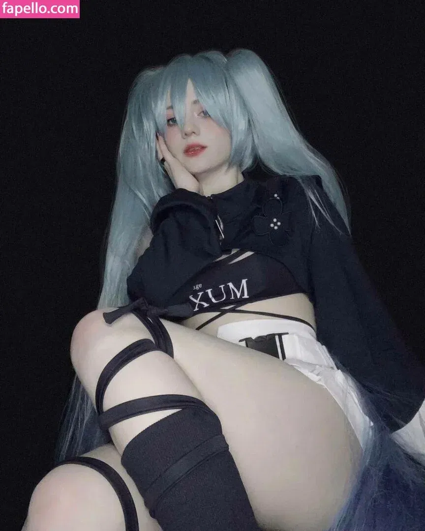 Vwemor Onlyfans Photo Gallery 