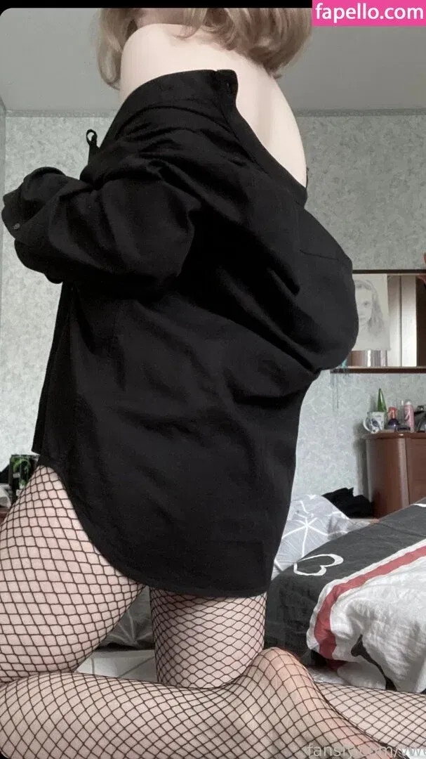 Vwemor Onlyfans Photo Gallery 