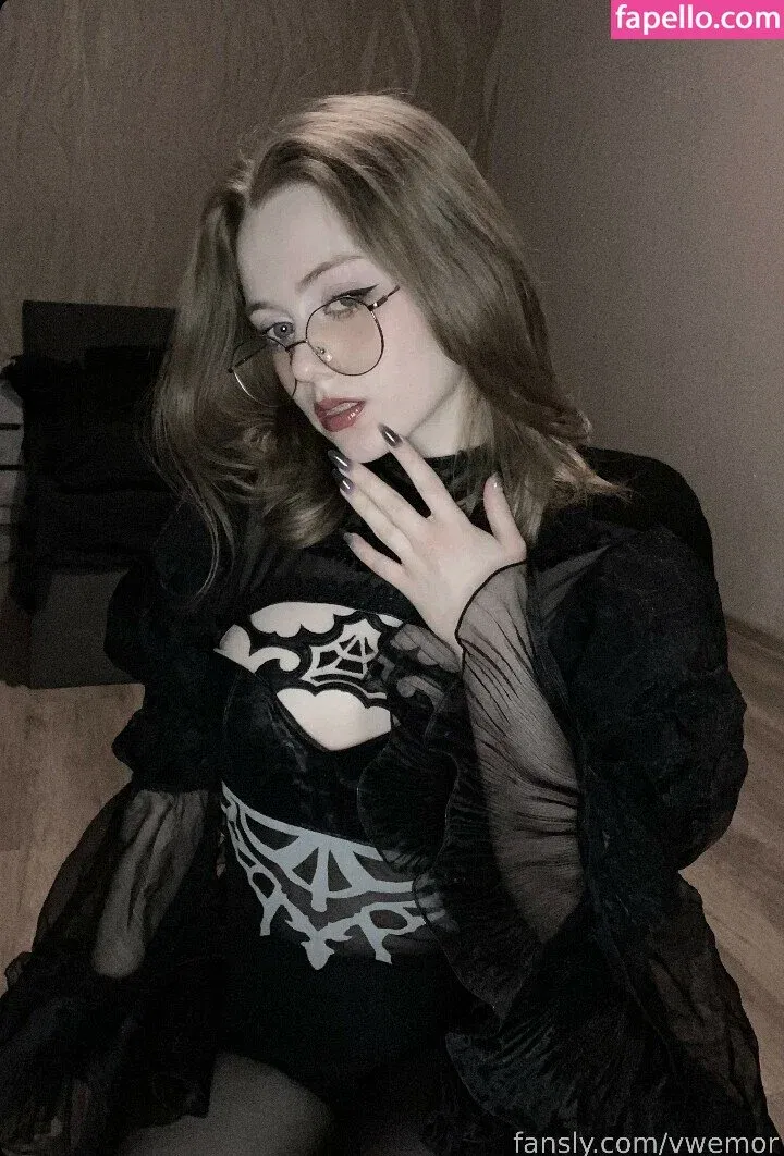 Vwemor Onlyfans Photo Gallery 