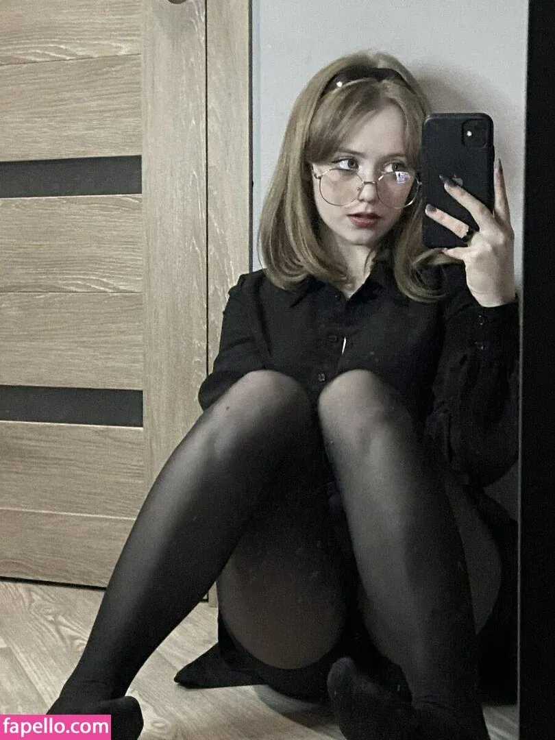 Vwemor Onlyfans Photo Gallery 